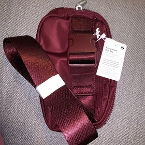NWT Lululemon belt bag